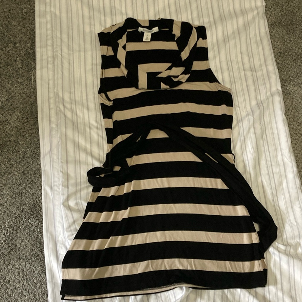 Cowl neck tunic that hits mid thigh.
